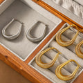 Lumière Silver Stud